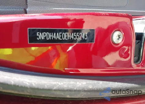 2014 Hyundai Elantra Se z USA, uszkodzony, nr VIN 5NPDH4AE0EH455243